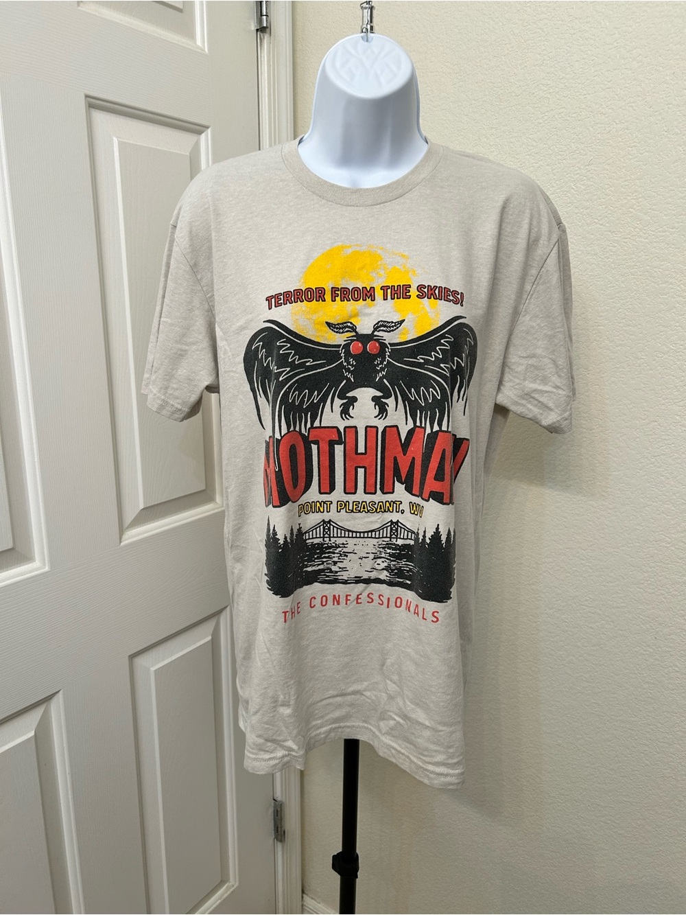 Mothman T-Shirt Point Pleasant WV The Confessionals Band Tee Cryptid Size M